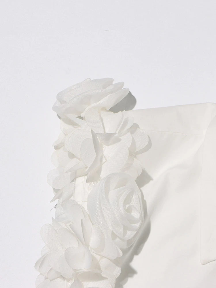 Rose Lined Lapel Sleeveless Blouse