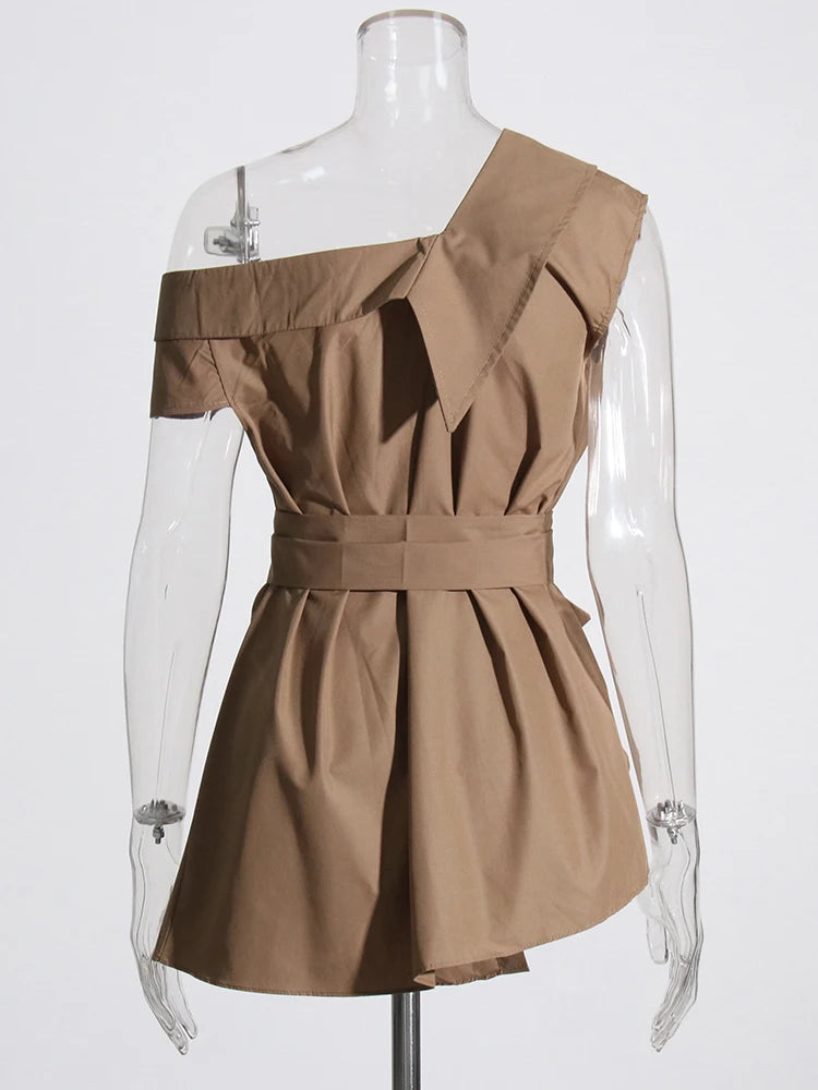 Giada Diagonal Collar Blouse